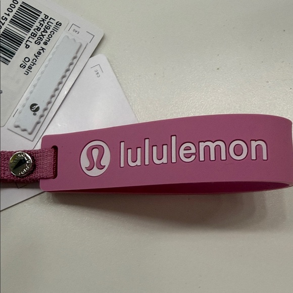BRAND NEW LULULEMON keychain - Picture 3 of 3